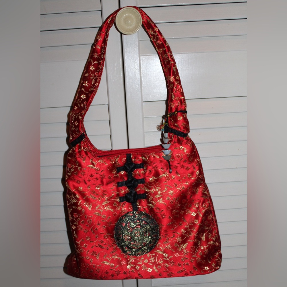 90s Red Japanese Style Embroidered Shoulder Bag